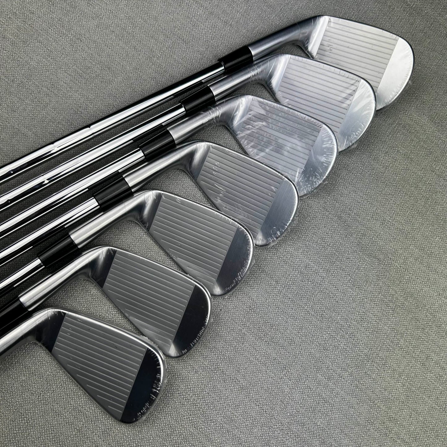 Taylormade P770 2025 Irons - Regular Flex / 4-PW / BRAND NEW CANCELLED ORDER