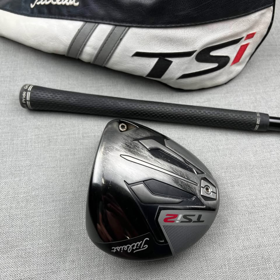 Titleist TSi2 Driver - Stiff Flex / 11 Degree Adjustable
