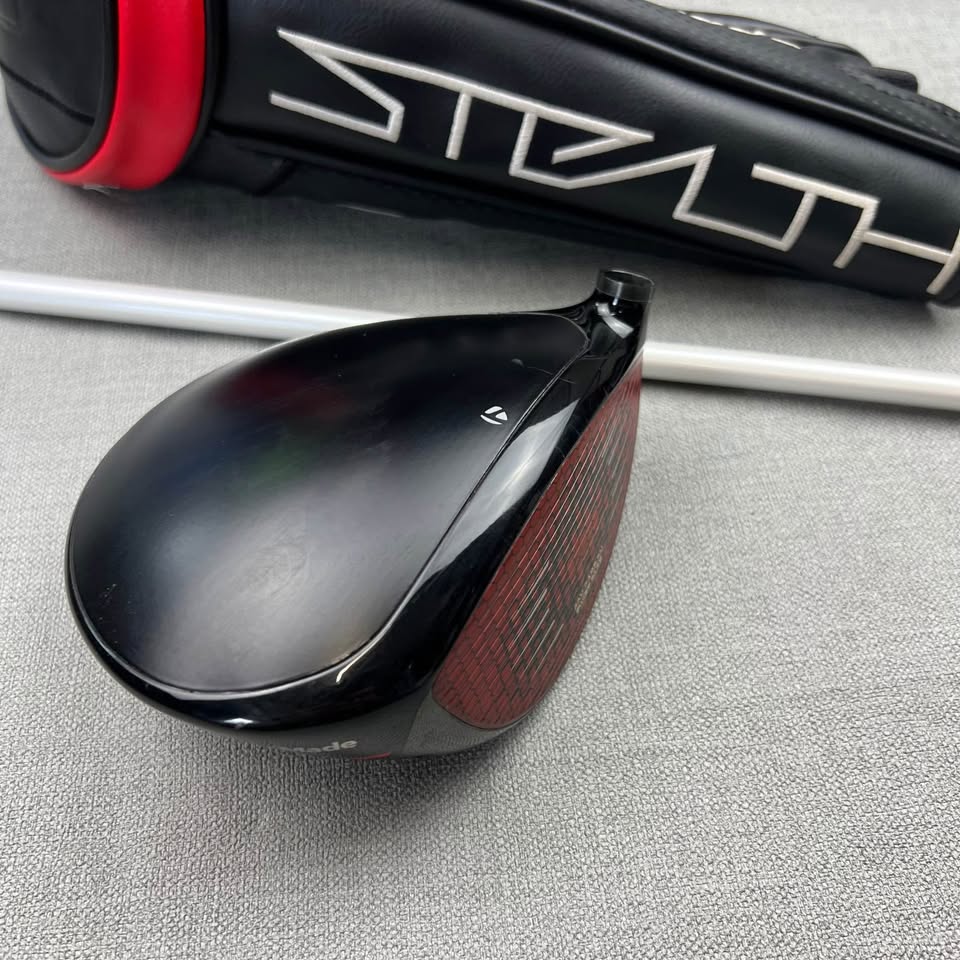 Taylormade Stealth Plus Driver - 9 Degree / Stiff Flex