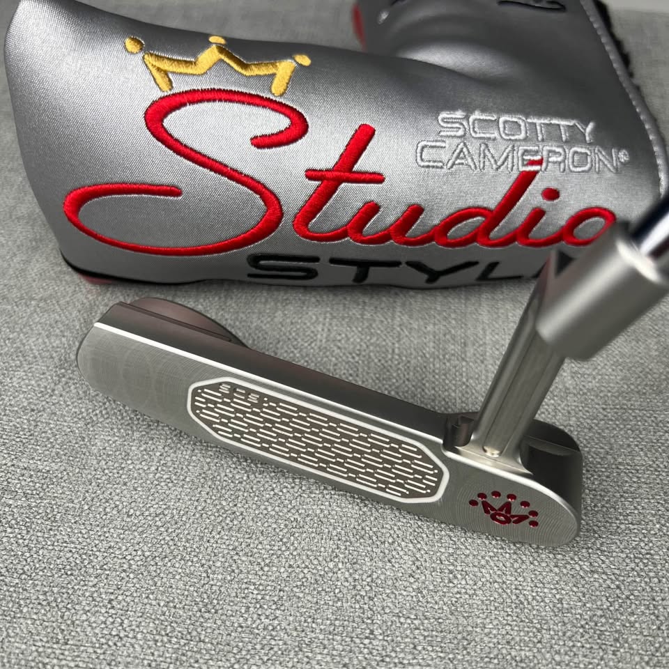 Scotty Cameron Studio Style Newport - Discounted NEW / 34 Inches