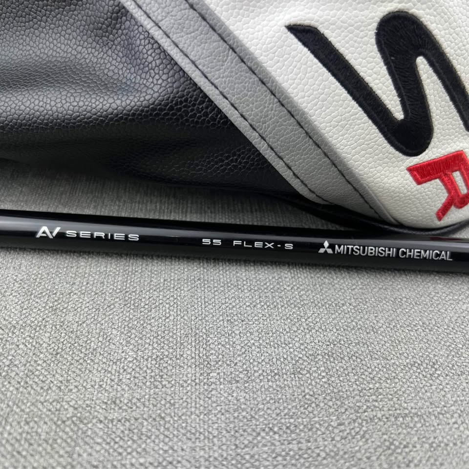 Titleist TSR2 Driver - 9 Degree / Stiff Flex
