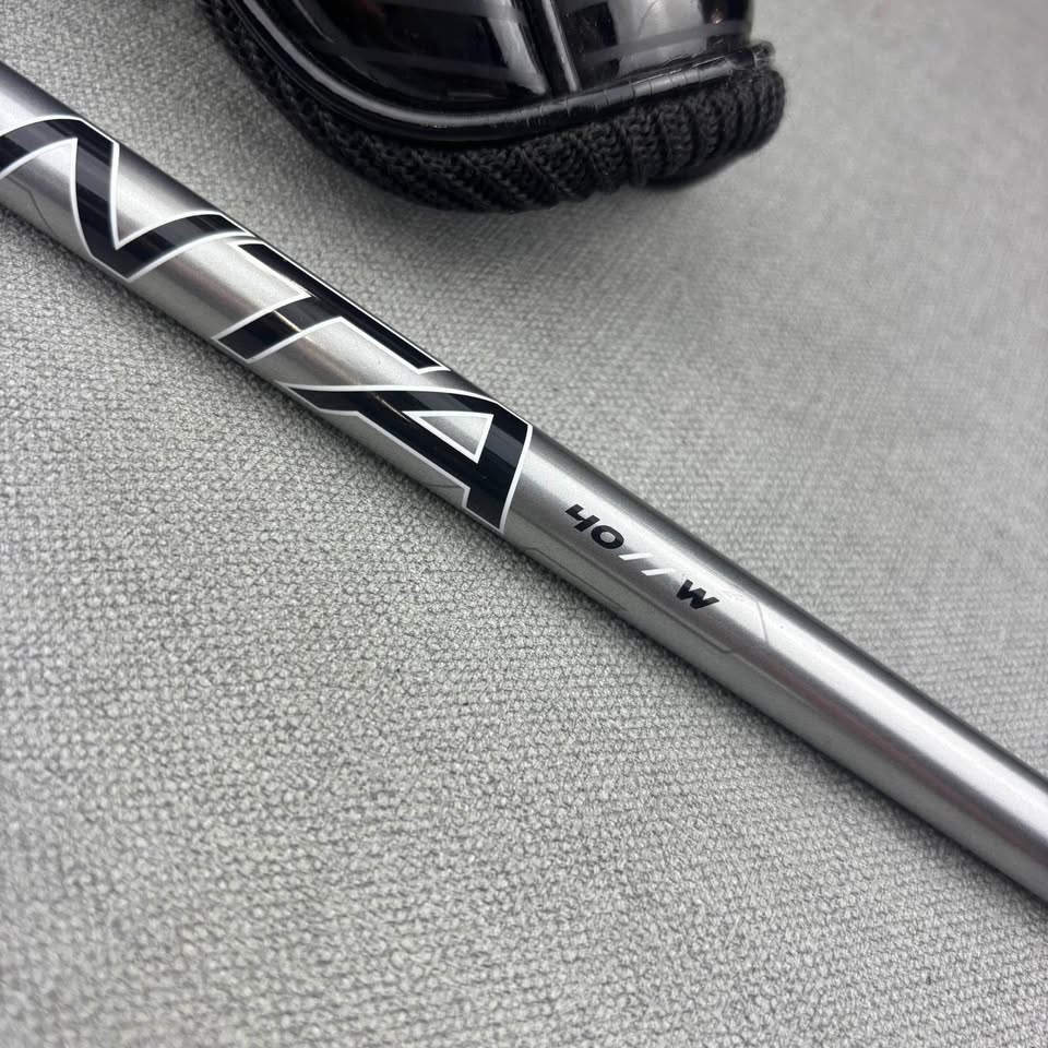 Callaway X2 Hot Driver - Ladies Flex / 10.5 Degree Adjustable