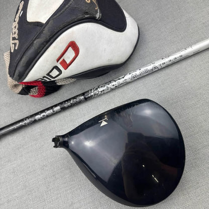 Titleist 910D2 Driver - Stiff Flex / 9.5 Degree