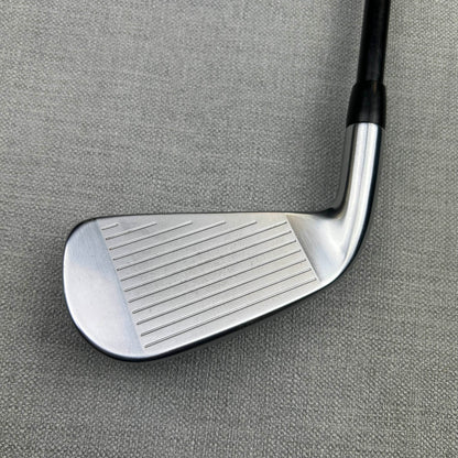 Titleist U505 Utility 2 Iron - 17 Degree / Extra Stiff Flex