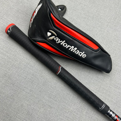 Taylormade M6 4 Hybrid - 22 Degree / Regular Flex